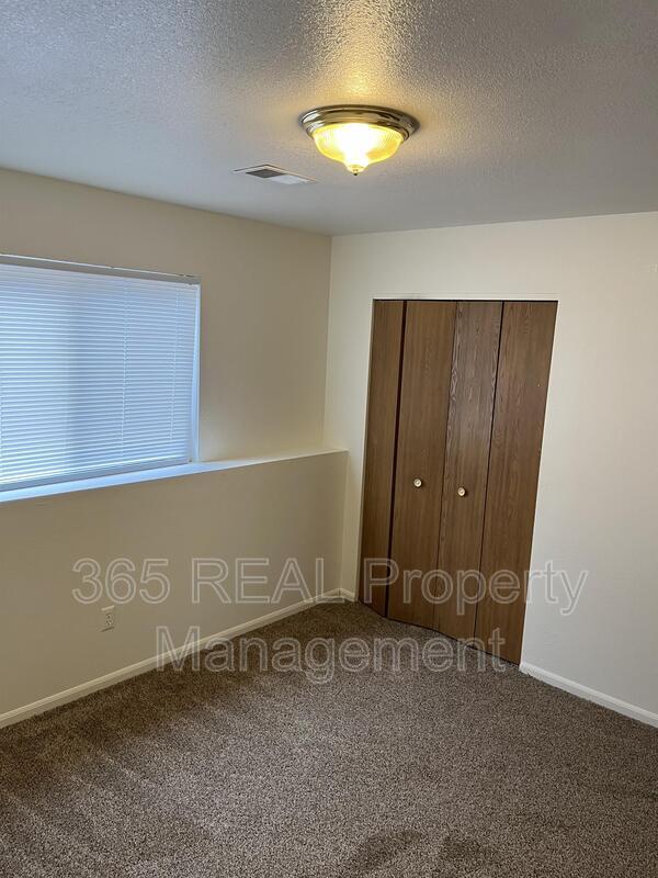 Building Photo - 3625 Centennial Cir