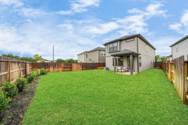 Building Photo - Revolution Way, Missouri City, TX 77489 - 3 BR 2.5 BA single-family home