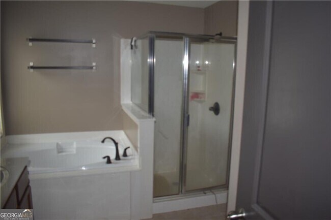 Building Photo - 43 Jessel Ln