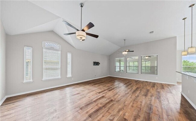 Building Photo - Beautiful 3 bedroom home located in Tuscany Meadows!