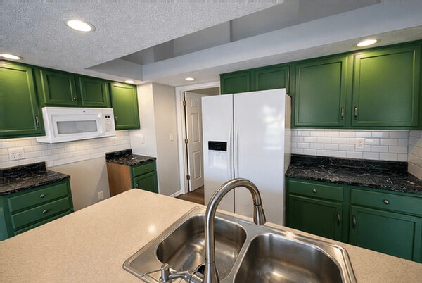 Building Photo - 38 Amber View Ct