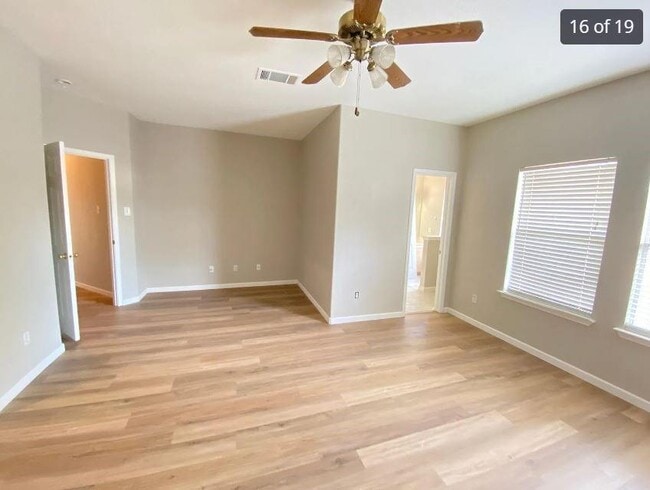 Building Photo - 1413 Haley Gray Dr