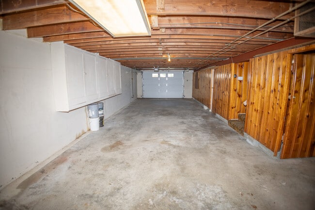 Building Photo - 1706 Stadium Blvd