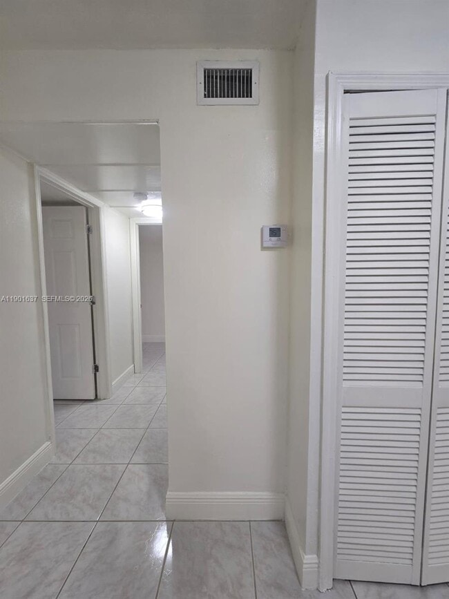 Building Photo - 15620 SW 80th St