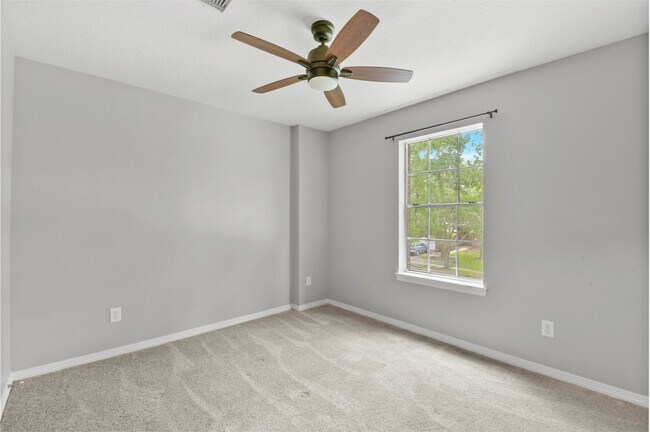 Building Photo - 2111 Village Dale Ave