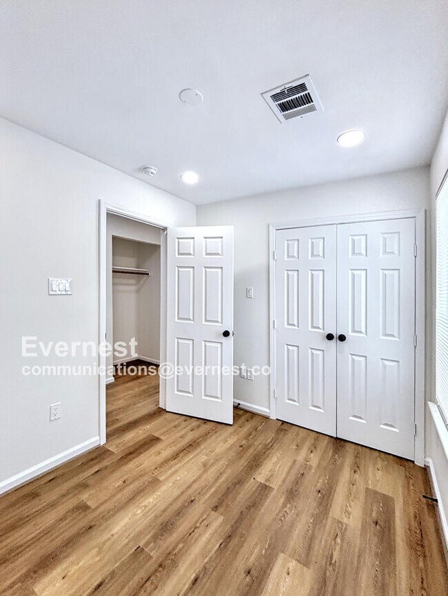 Building Photo - 9913 Porto Rico Rd