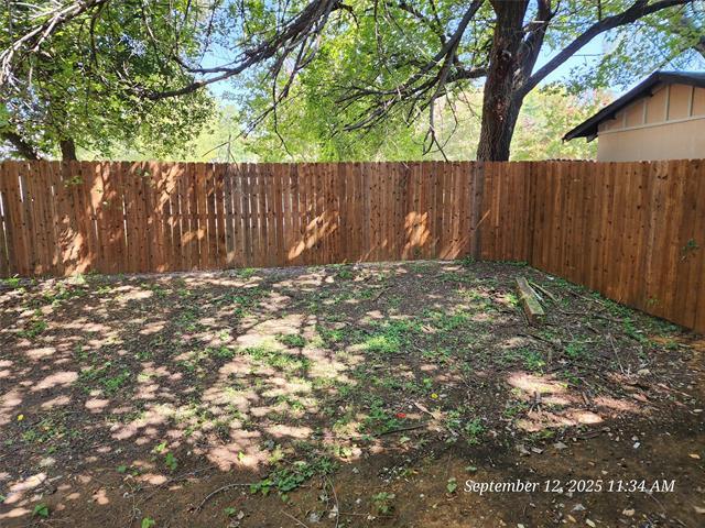 Building Photo - 517 Gibbins Ct