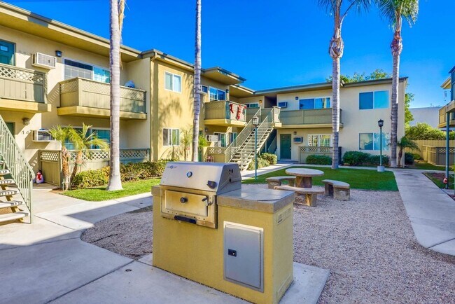 Building Photo - 2 Bedroom Condo For Rent - El Cajon