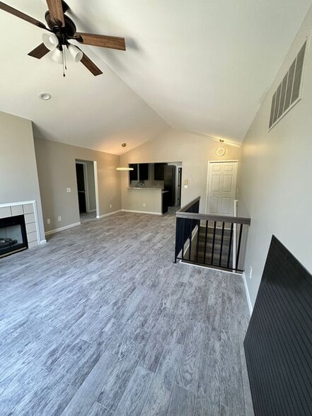 Building Photo - 52099 Heatherstone Ave
