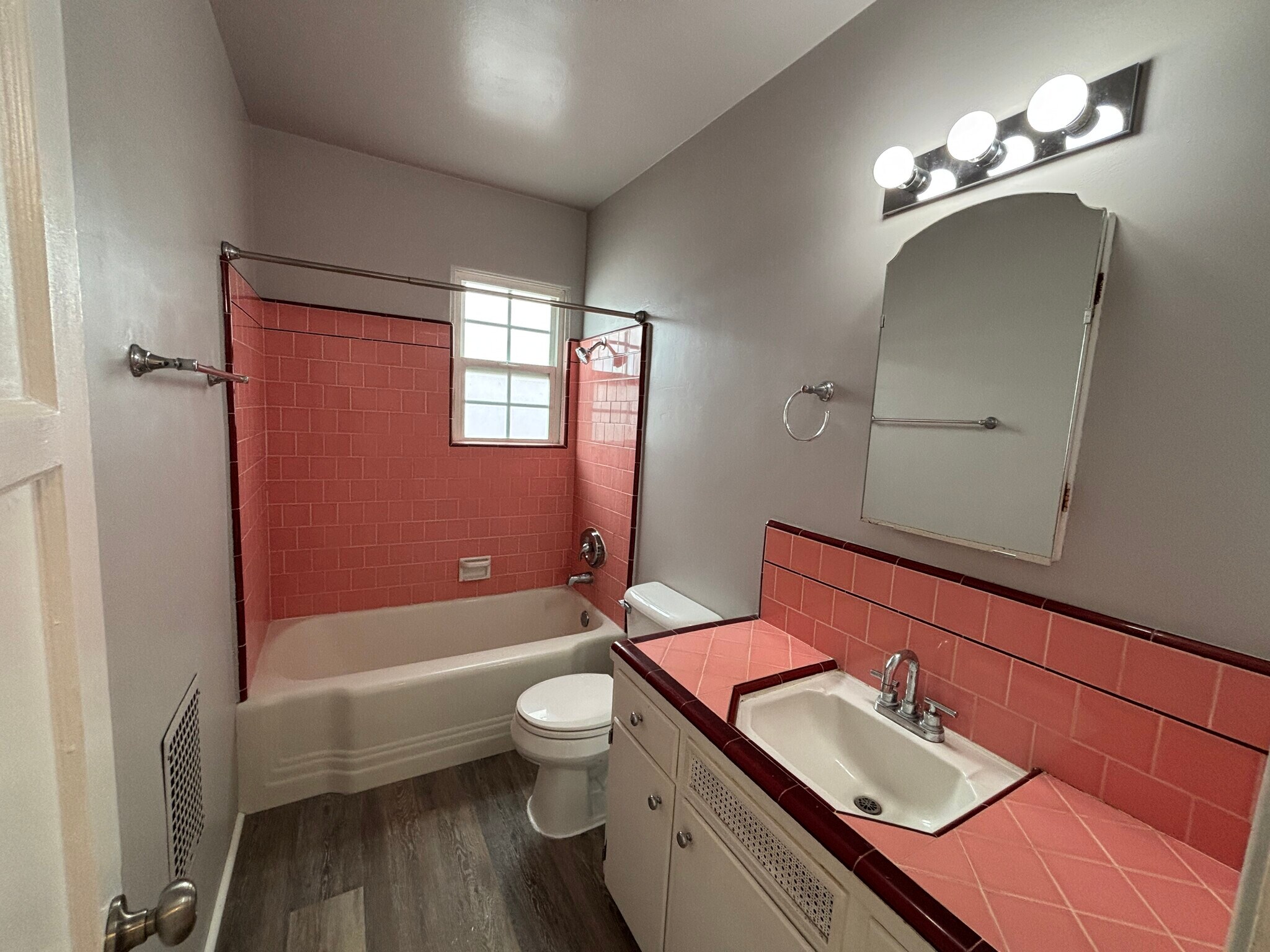 Building Photo - 3143 Keats St