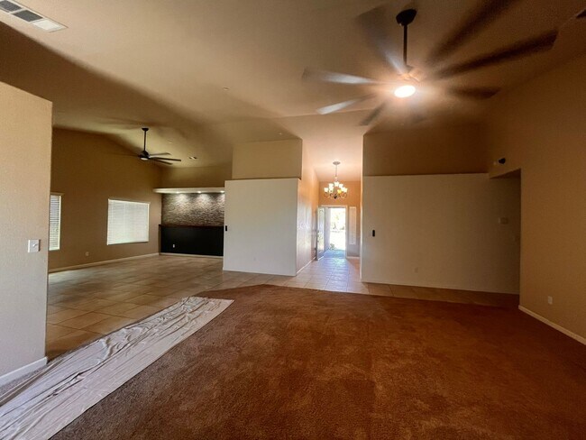 Building Photo - 2307 Tahoe Ave