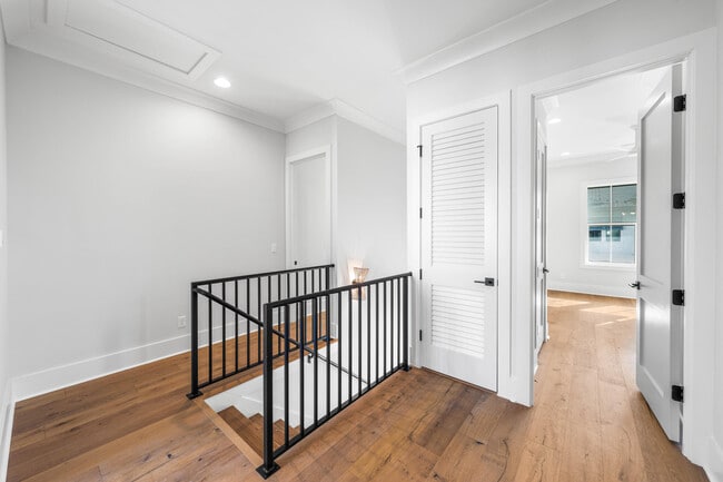 Building Photo - 520 S County Hwy 393