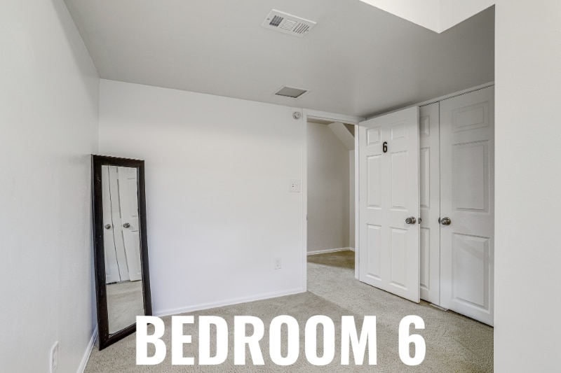 Building Photo - 2860 S Golden Way