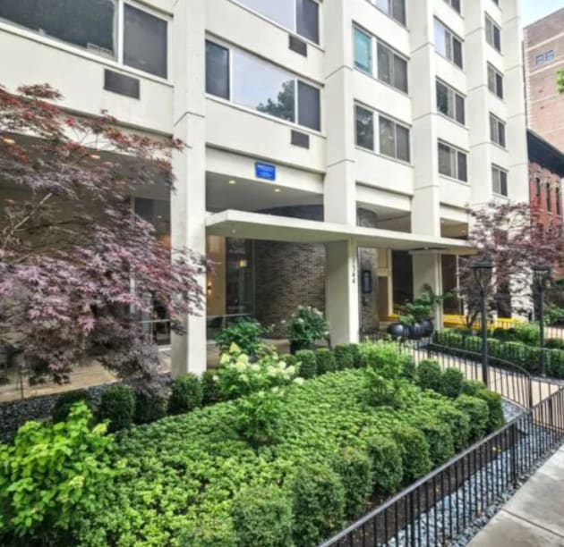 Building Photo - 1356 N Dearborn St