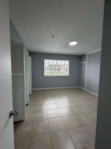 Building Photo - 2113 Renaissance Blvd