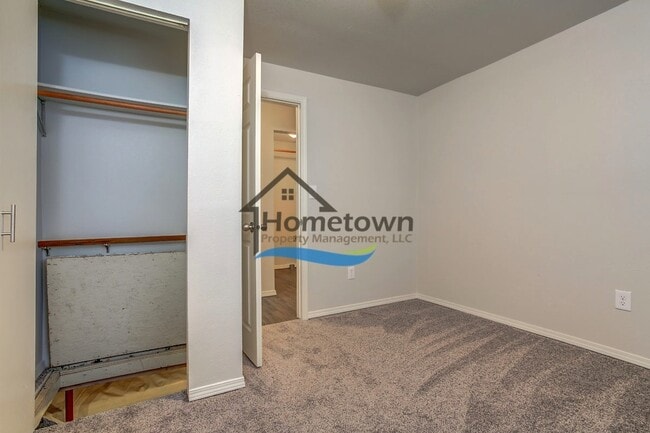 Building Photo - 3 Bed 1 Bath Coeur D'Alene Home with Single Car Garage!