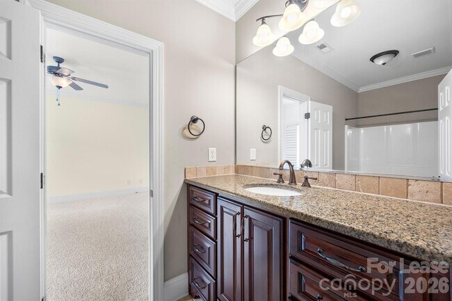 Building Photo - 334 Stonecliff Ln