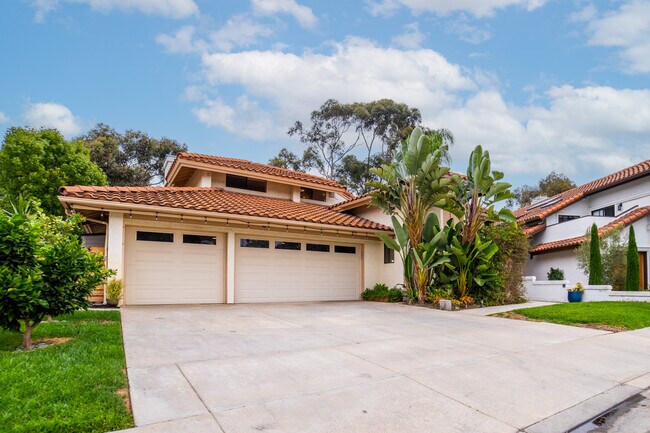 Building Photo - 359 Via Andalusia