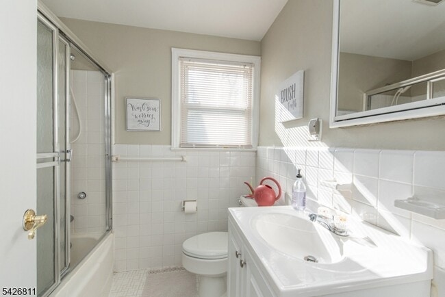 Building Photo - 123 Smull Ave