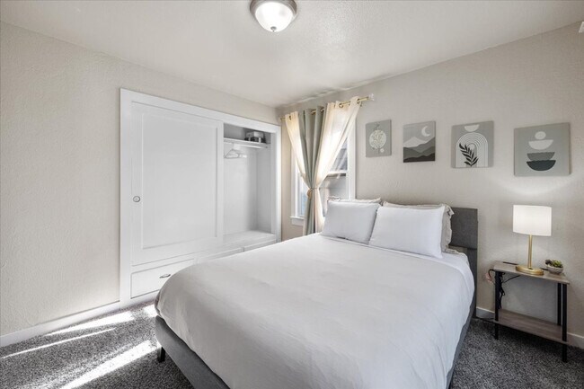 Building Photo - 2600 N 29th St