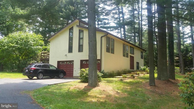 Building Photo - 10169 Green Clover Dr