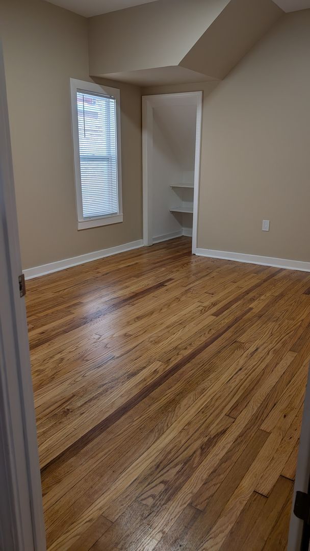 Building Photo - Euclid Gateway 1