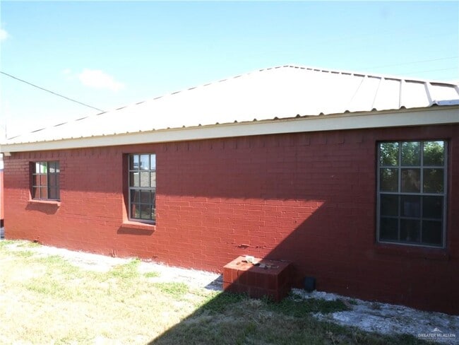 Building Photo - 31 Tamaulipas St