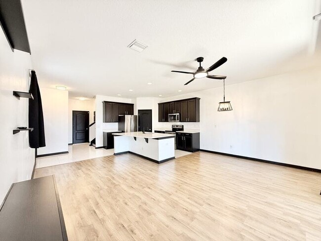 Building Photo - 4978 White Sanderling Ct