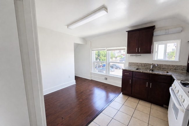 Building Photo - ARDMORE