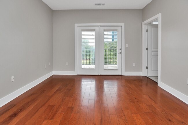 Building Photo - 799 Hammond Dr