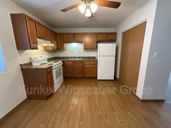 Building Photo - 1705 Jamestown Rd