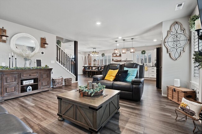 Building Photo - Luxury 4BR Home in North Lacey with A/C, D...