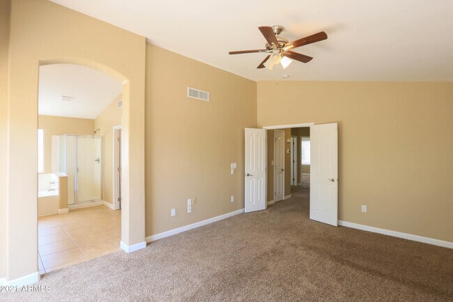 Building Photo - 7456 W Aurora Dr
