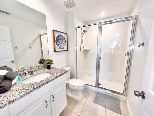 Building Photo - Kissimmee, - 4 Bedroom, 4.5 Bathroom - $3,295.00