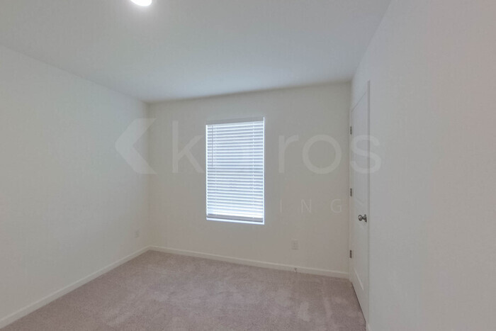 Building Photo - 109 Flat Rock Ml Trl