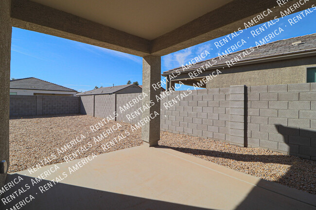 Building Photo - 11323 E Verbina Ln