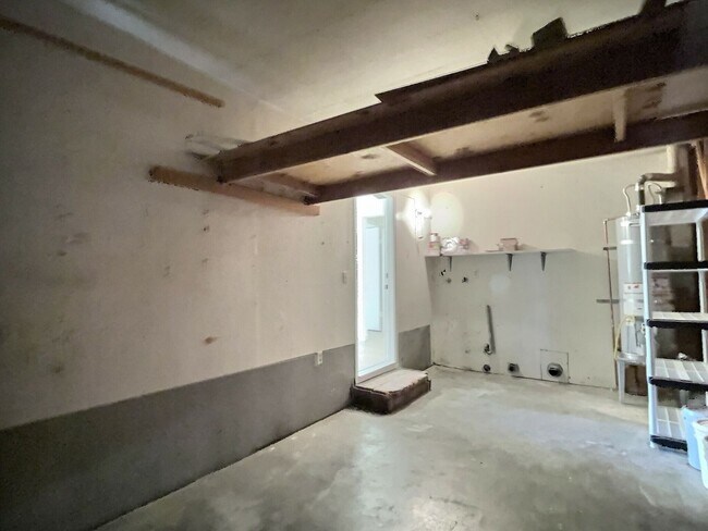 Building Photo - 3BD/2BA - Updated Duplex in Cozy Willow Gl...