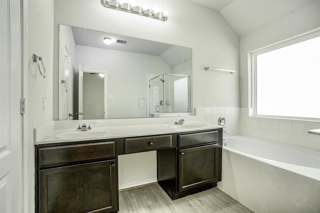 Building Photo - 3107 Andlor Hills Dr