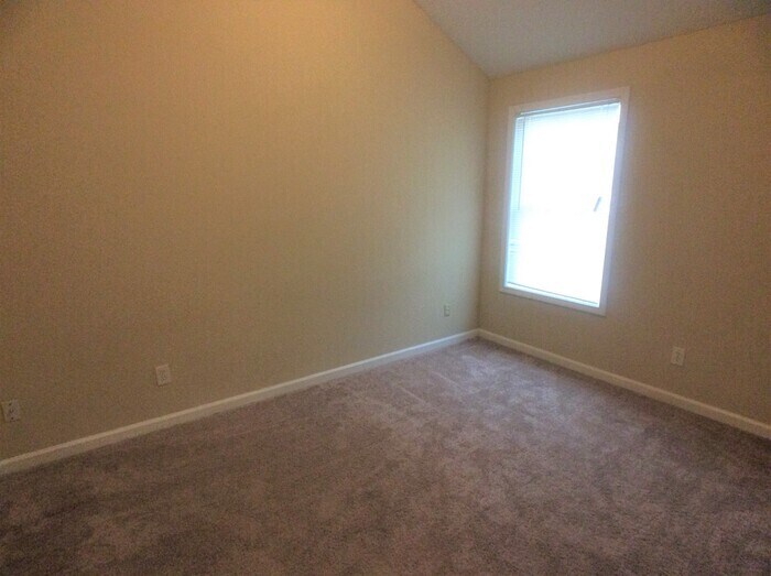 Building Photo - 3840 Cypress Pointe Dr