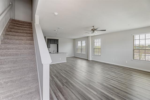 Building Photo - 3301 Solana Cir