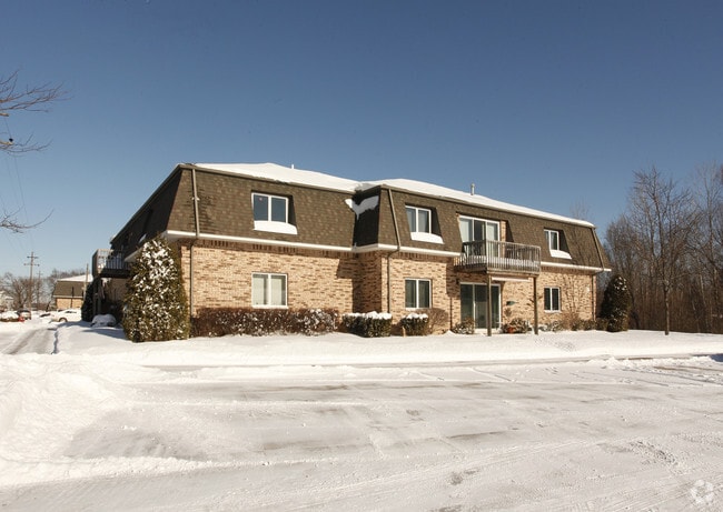 Primary Photo - Warren Apartments