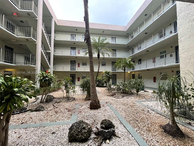 Building Photo - 1800 SW 81st Ave