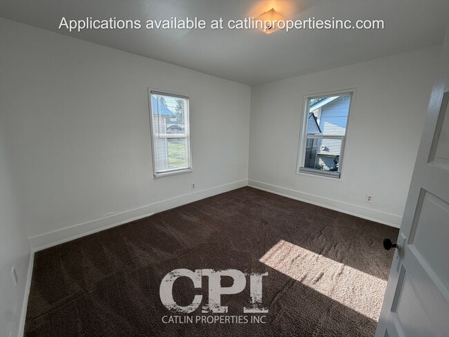 Building Photo - 2809 Fir St