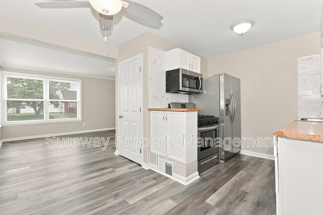 Building Photo - 208 Knight Ave