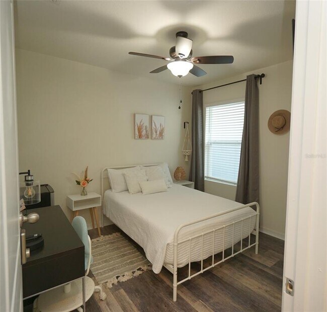 Building Photo - 11124 Leland Groves Dr