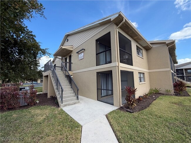 Building Photo - 5315 Summerlin Rd