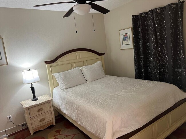 Building Photo - 1515 Pinellas Bayway S
