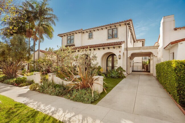 Building Photo - Beverly Hills Luxury Villa with Resort-Style Pool & Spa