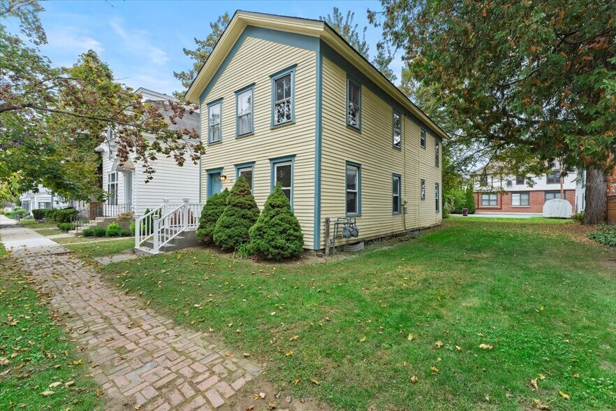 Building Photo - 53 White St