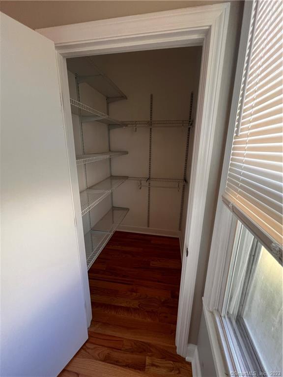 Walk-in closet - 303 Quaker Ln S